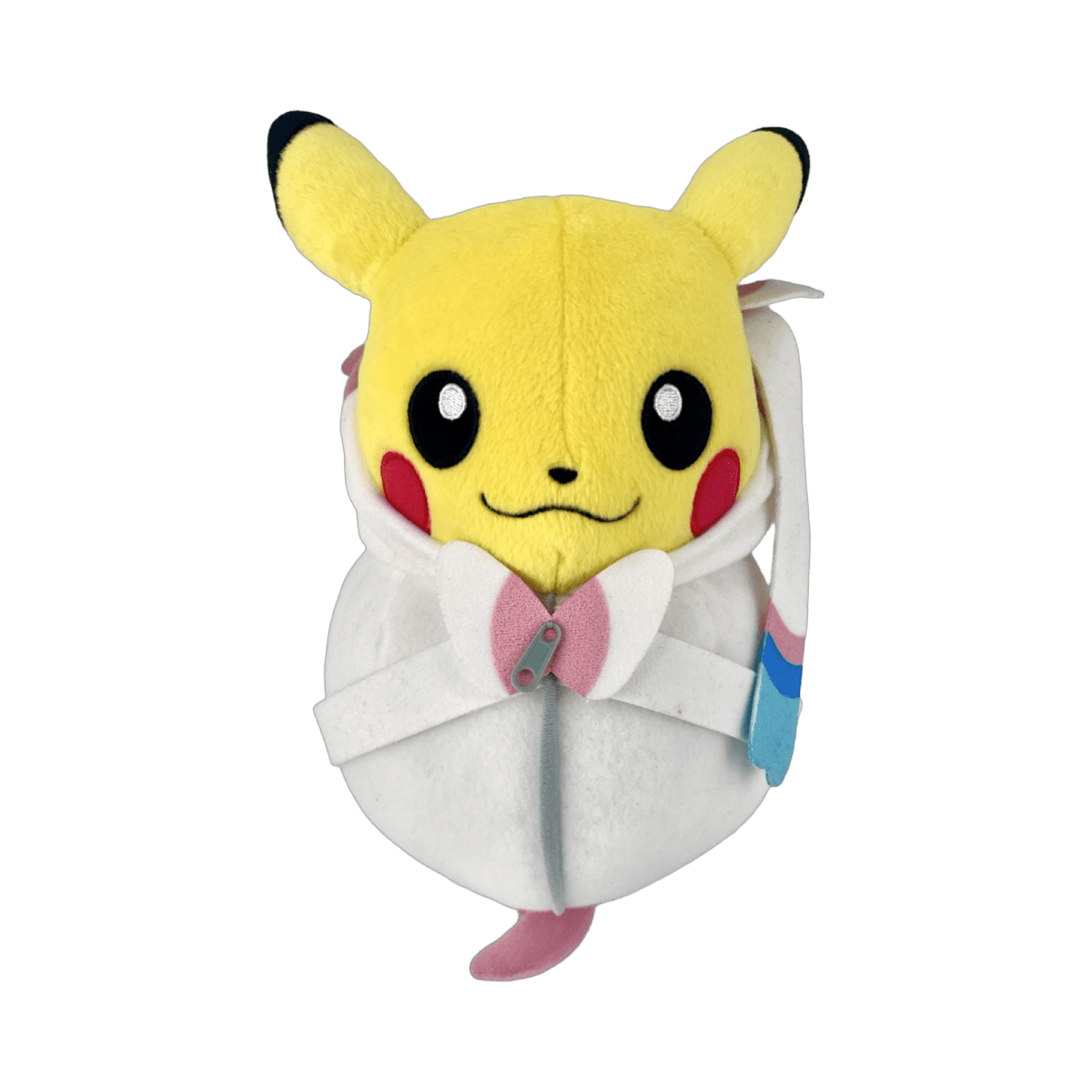 pokémon - PELUCHE PIKACHU COLLECTION NEBUKURO NYMPHALI - NEBUKURO acheter des produits pokémon chez le repaire du collectionneur